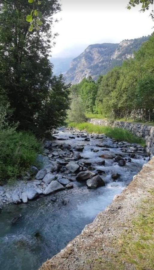 Casa Indipendente Val D'Ayas - Challand Saint Anselme Εξωτερικό φωτογραφία